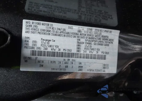 2017 Ford C-Max Energi Titanium z USA, uszkodzony, nr VIN 1FADP5FU9HL101476